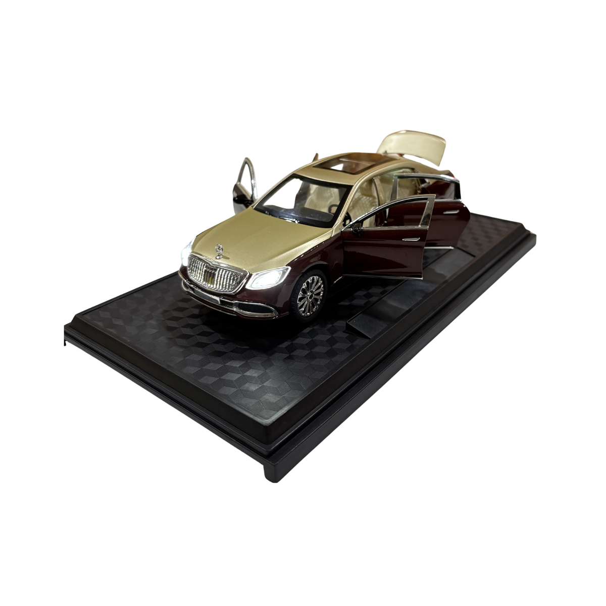Mercedes-Maybach S-Class Diecast Model 1:24 Scale